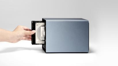 1.2L小巧设计，如何让NAS产品融入家居美学