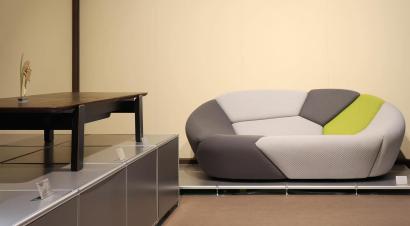 在米兰展，YANG DESIGN用算法生成了一张沙发